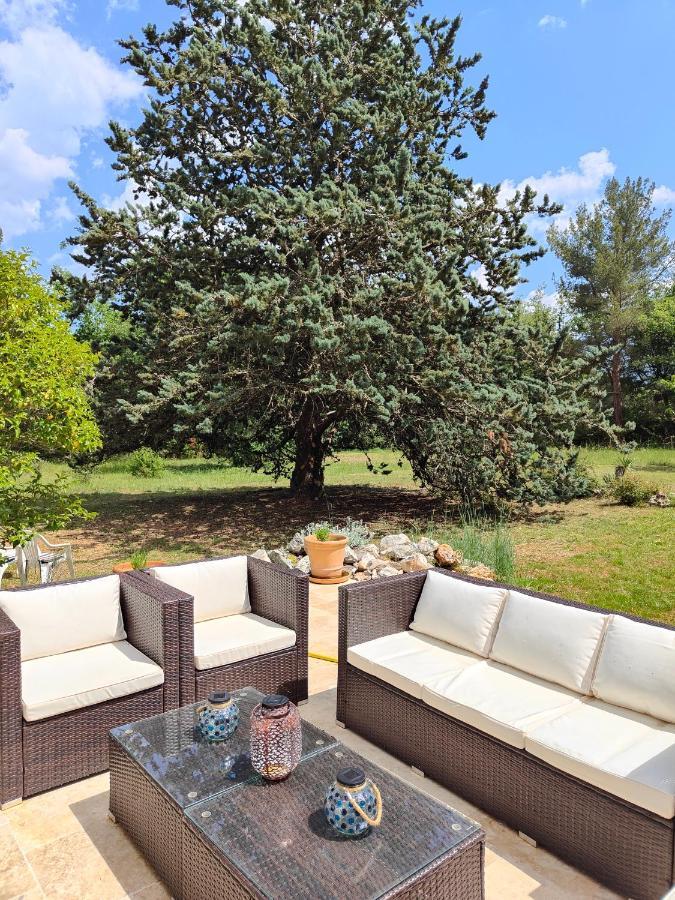 Villa Handres Nans les Pins Bagian luar foto