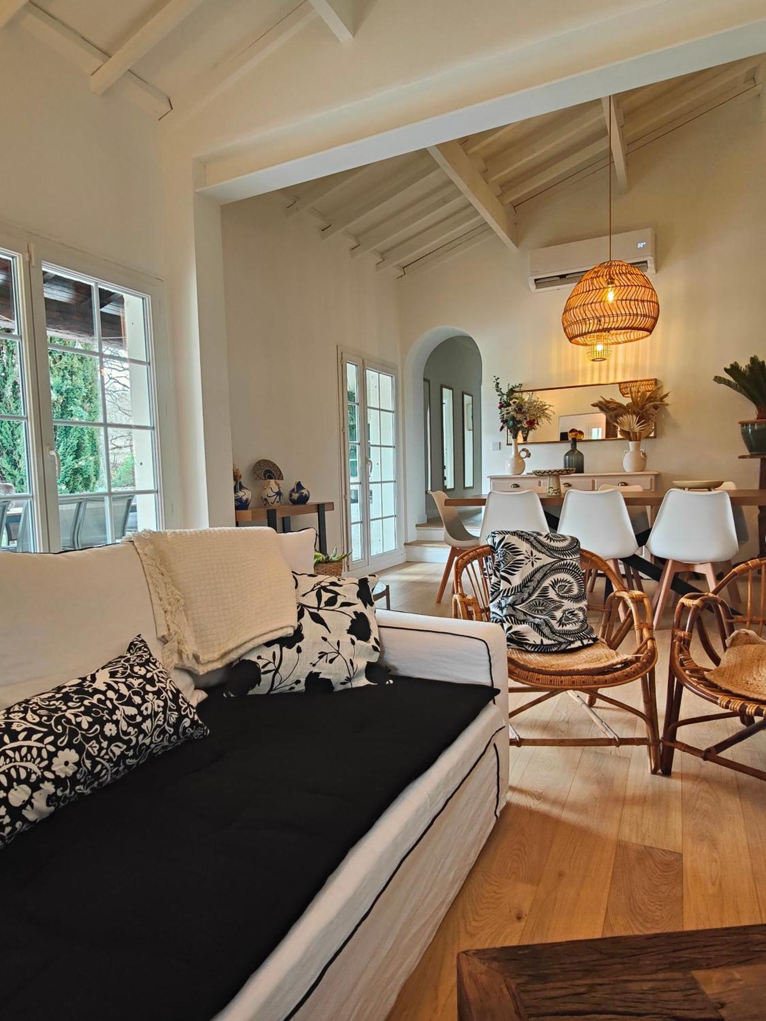 Villa Handres Nans les Pins Bagian luar foto