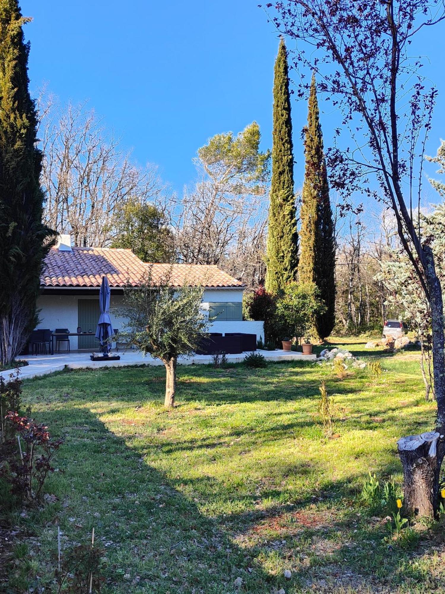 Villa Handres Nans les Pins Bagian luar foto
